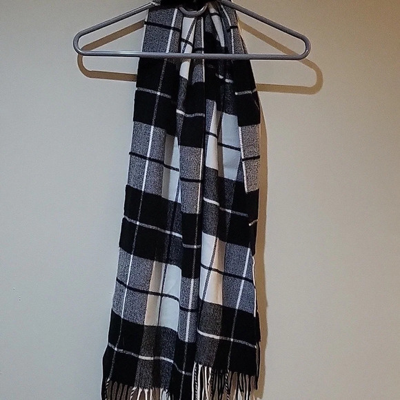 Tops - Plaid Scarf